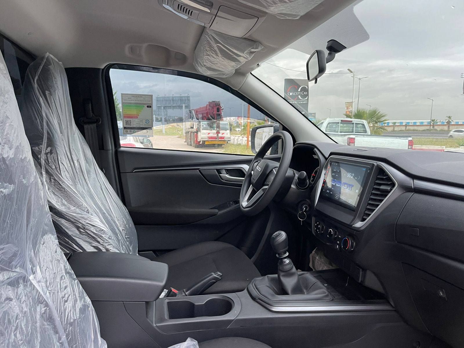 Isuzu D-Max Simple Cabine à Ben Arous - Photo 8