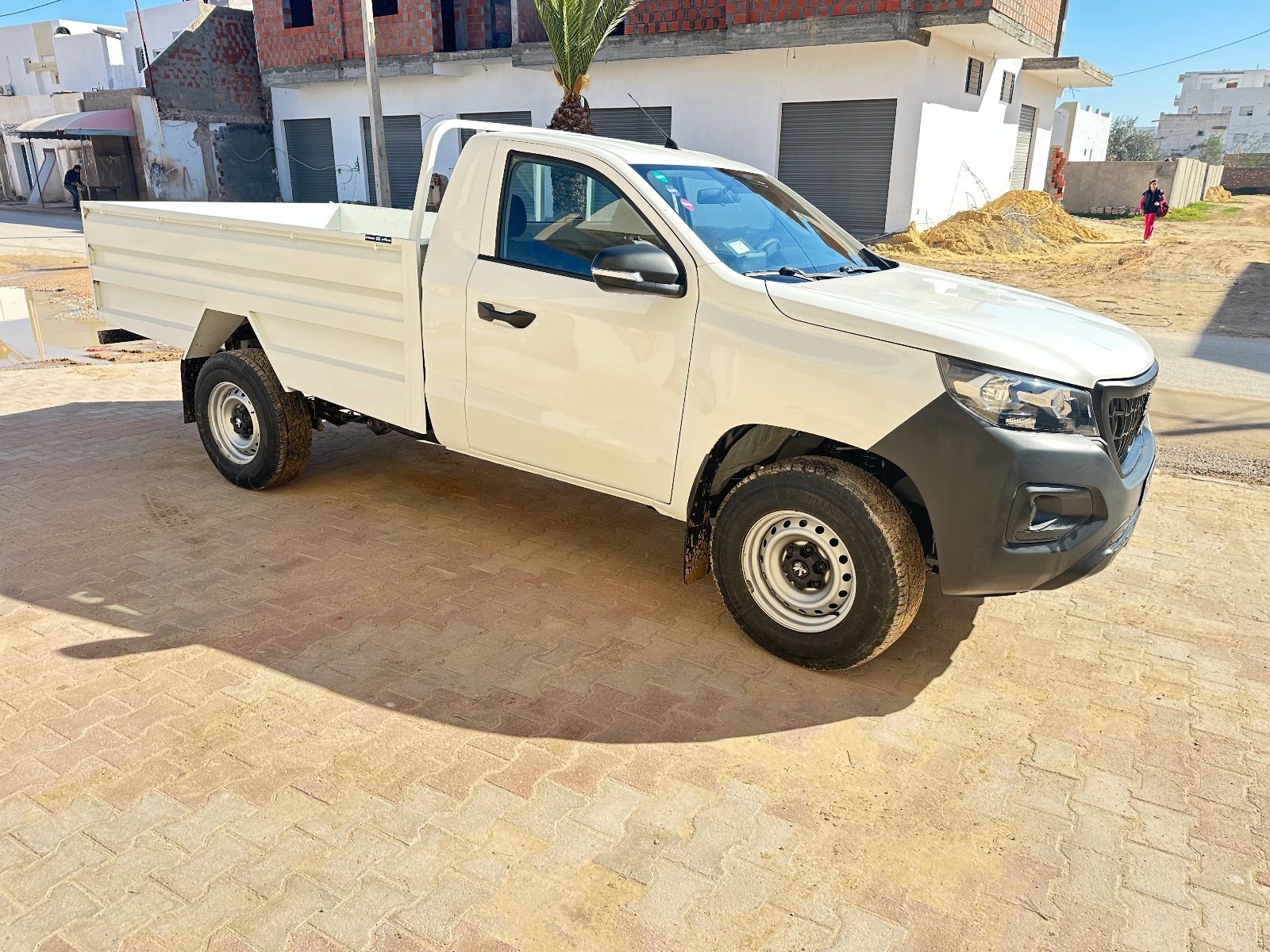 Peugeot Landtrek Simple Cabine Benne tôle pliée à Ben Arous - Photo 1