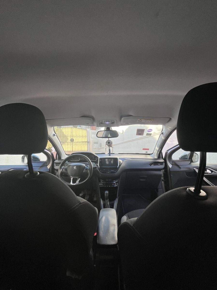 Peugeot 208 à Tunis - Photo 7