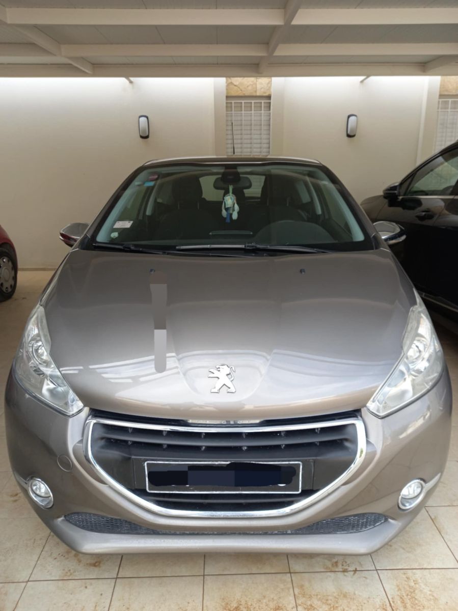 Peugeot 208 à Tunis - Photo 2