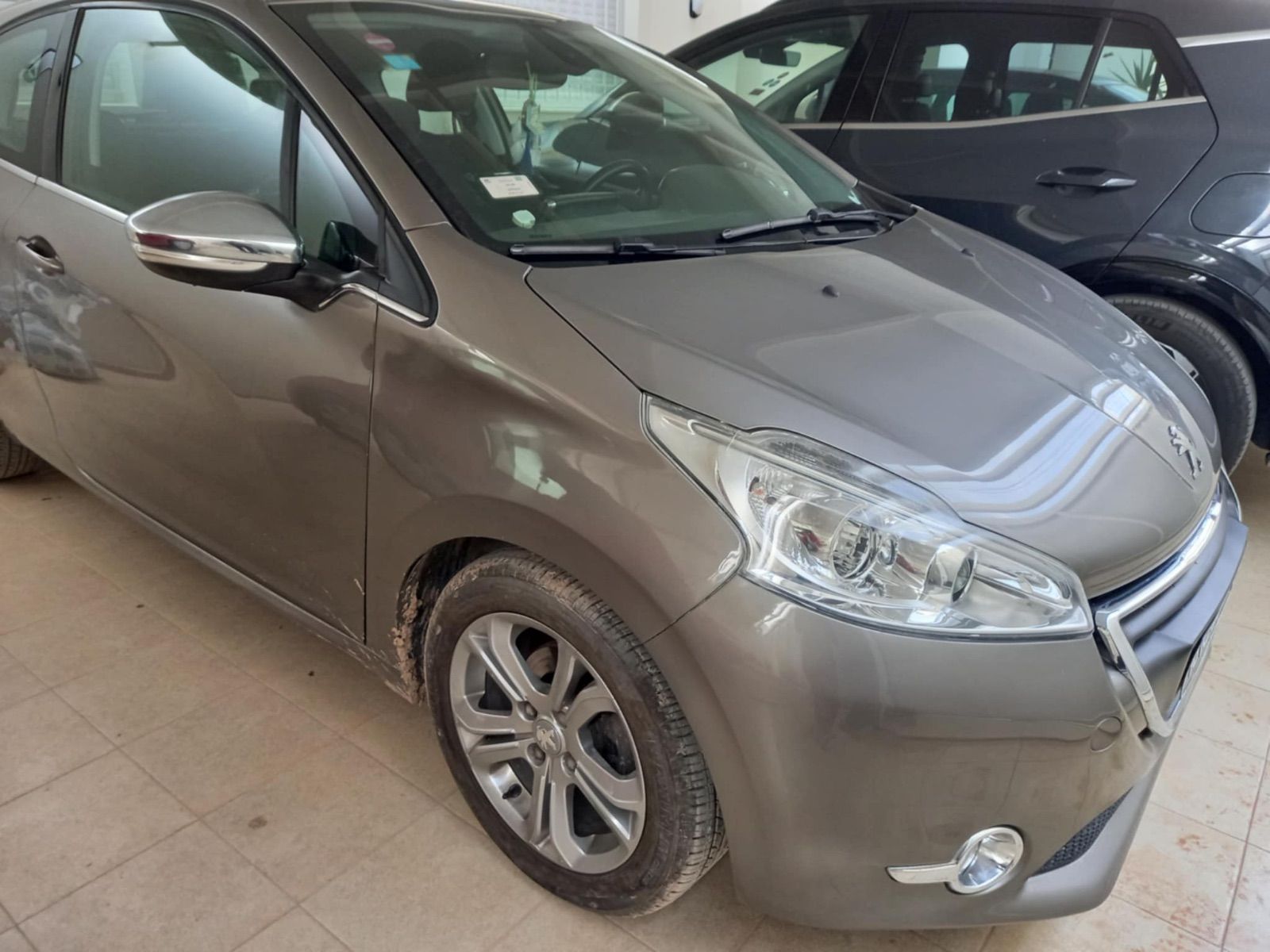 Peugeot 208 à Tunis - Photo 4