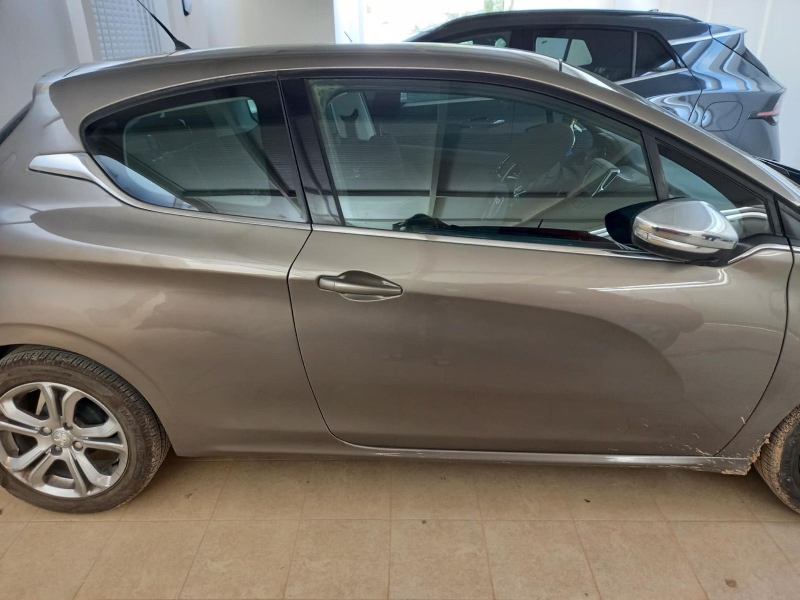 Peugeot 208 à Tunis - Photo 5
