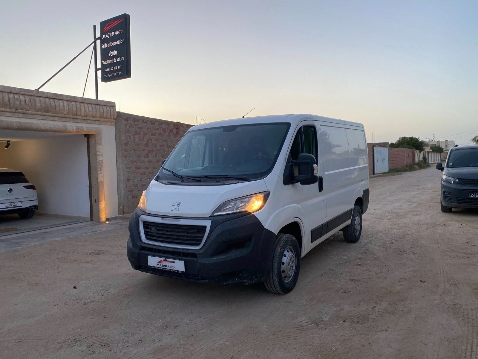 Peugeot Boxer Fourgon à Tunis - Photo 11