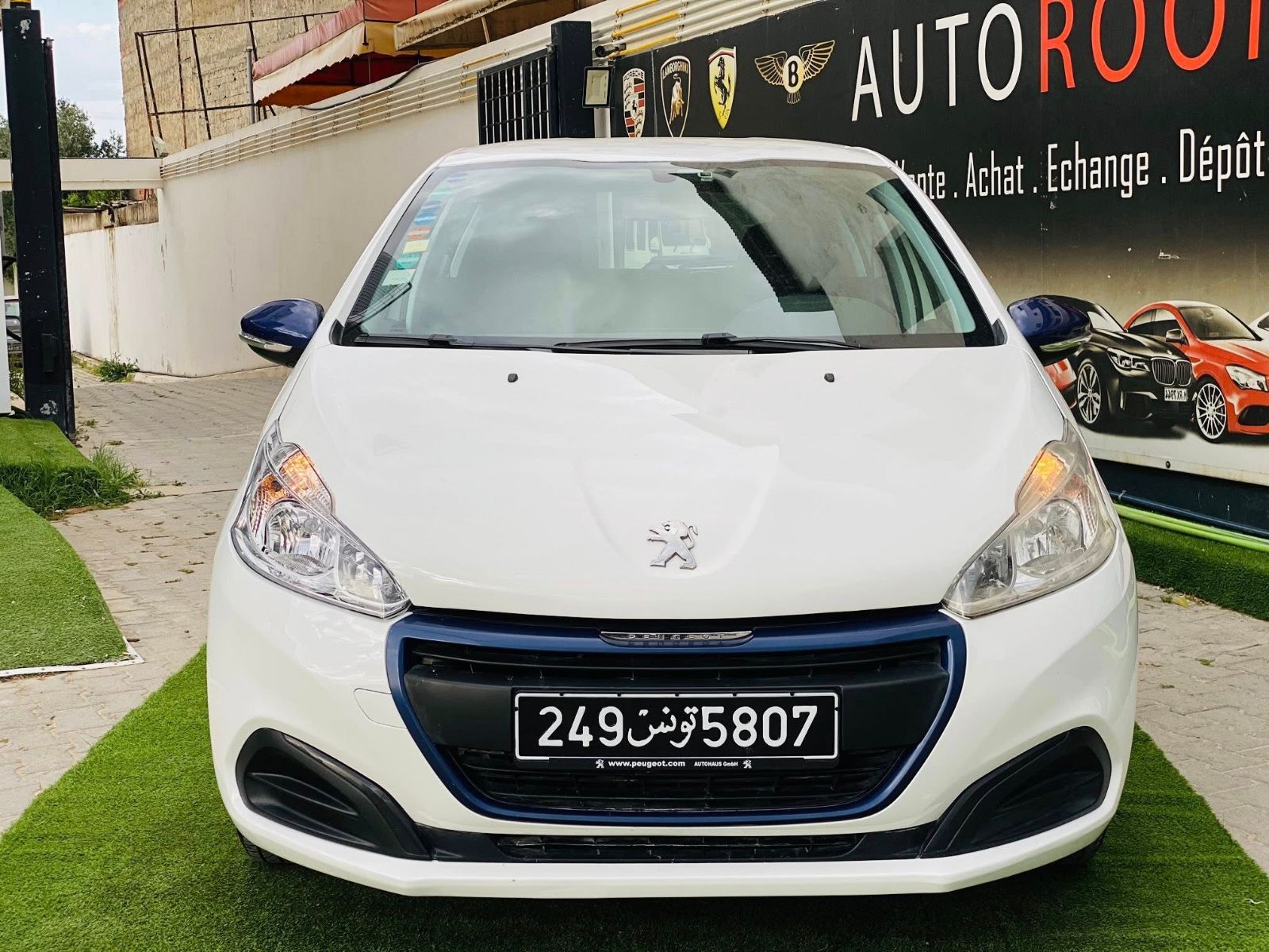 Peugeot 208 à Tunis - Photo 8