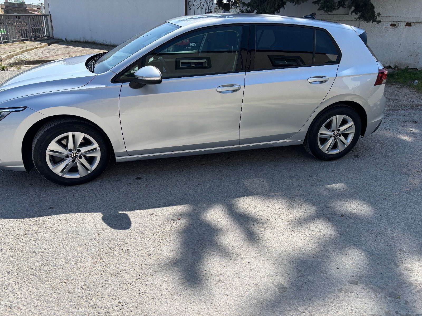 Volkswagen Golf 8 R-Line à Tunis - Photo 1