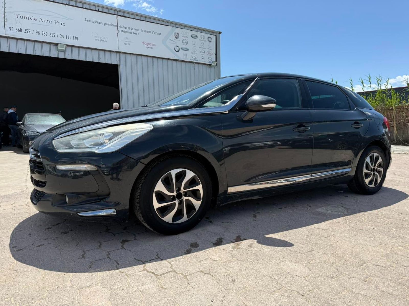 Kuv100 /k8 toute neuve