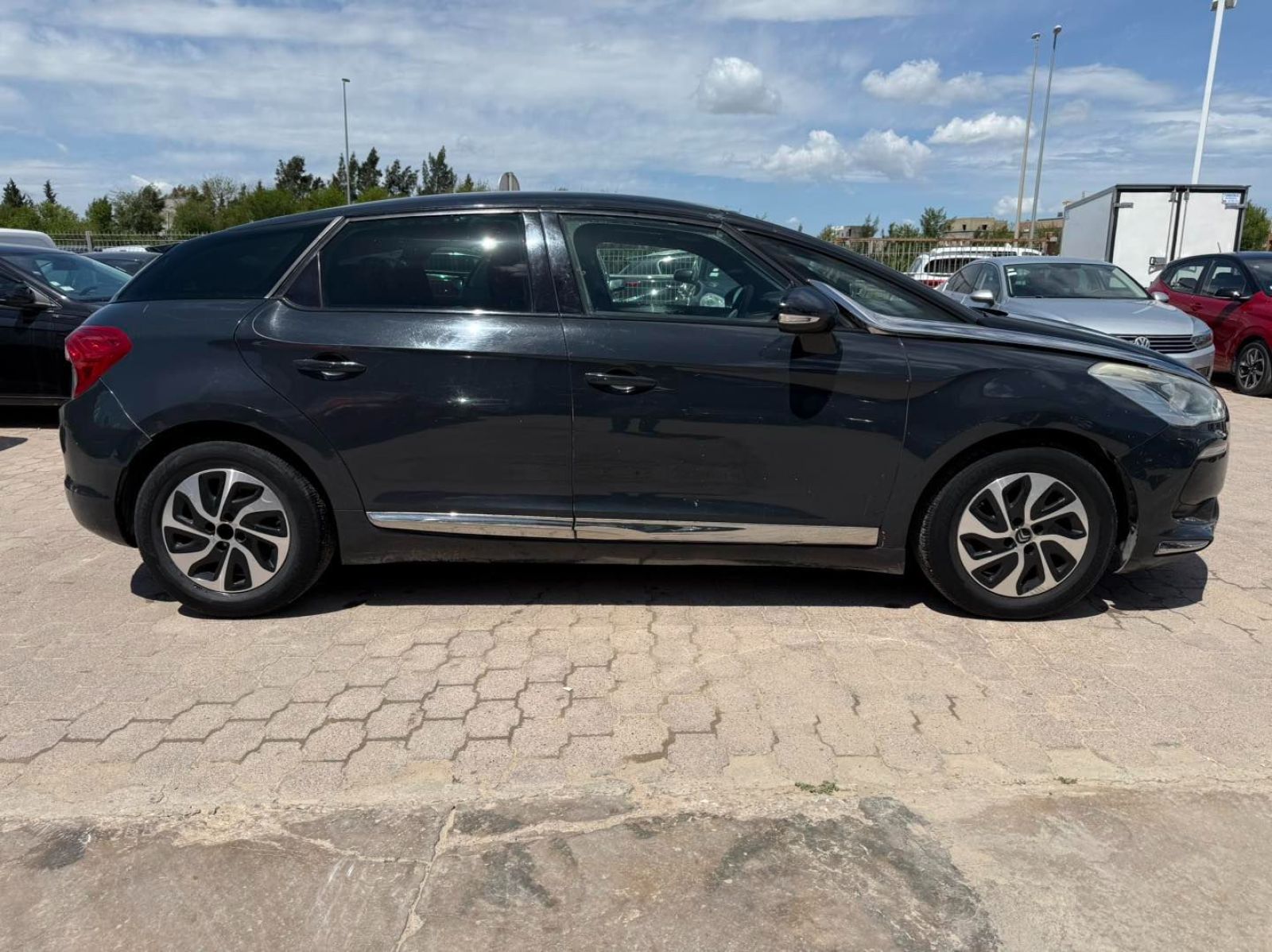 Citroën DS5 à Ben Arous - Photo 4