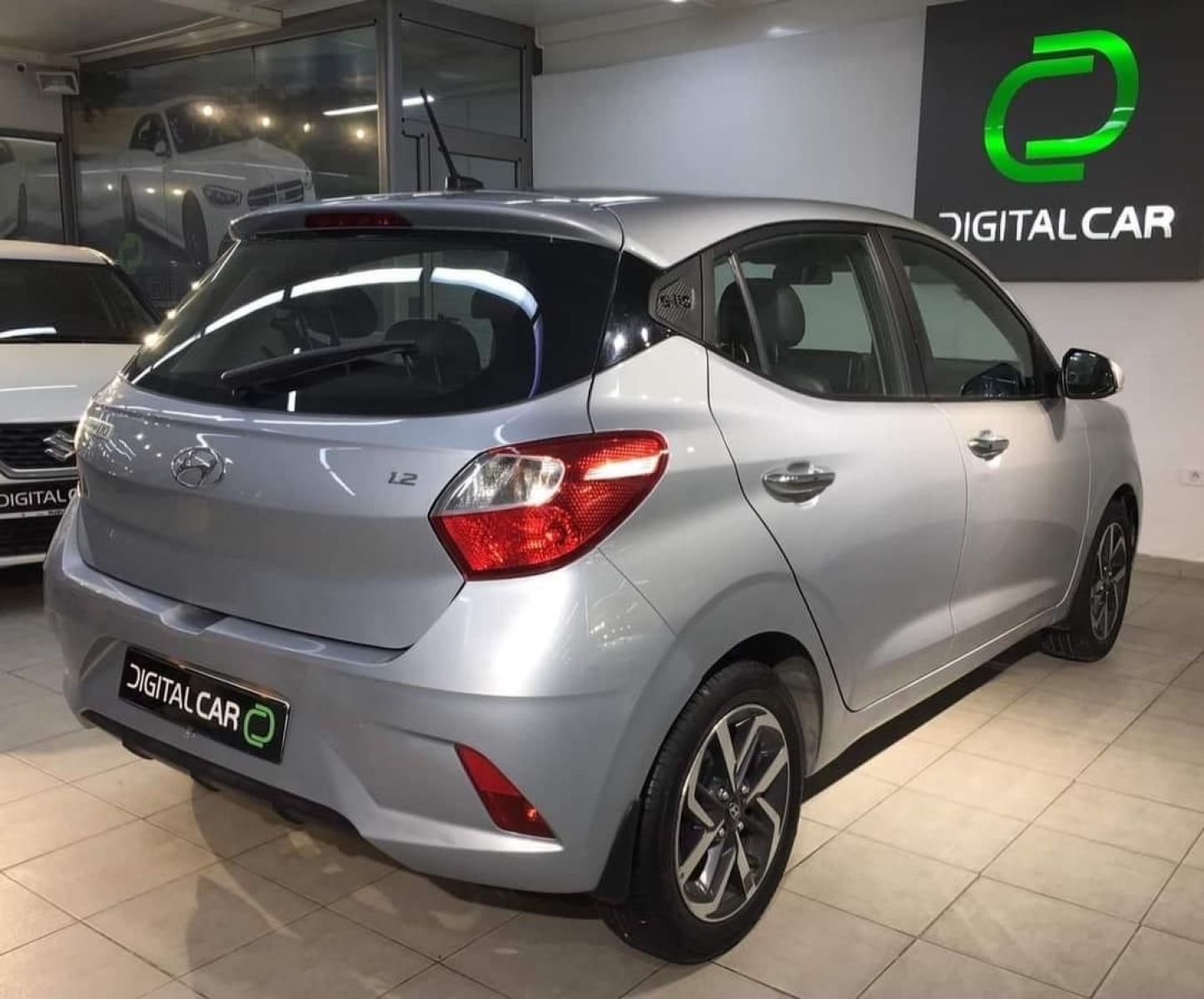 Hyundai Grand i10 à Tunis - Photo 7