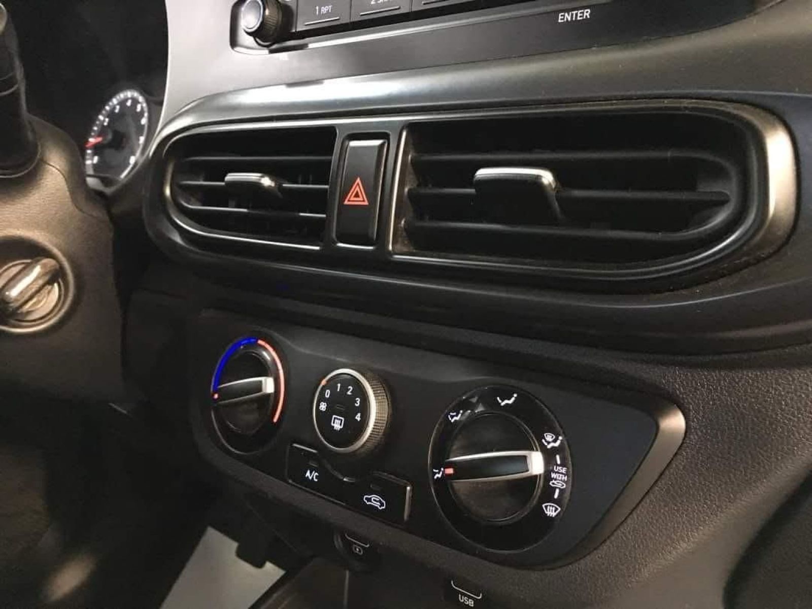 Hyundai Grand i10 à Tunis - Photo 20