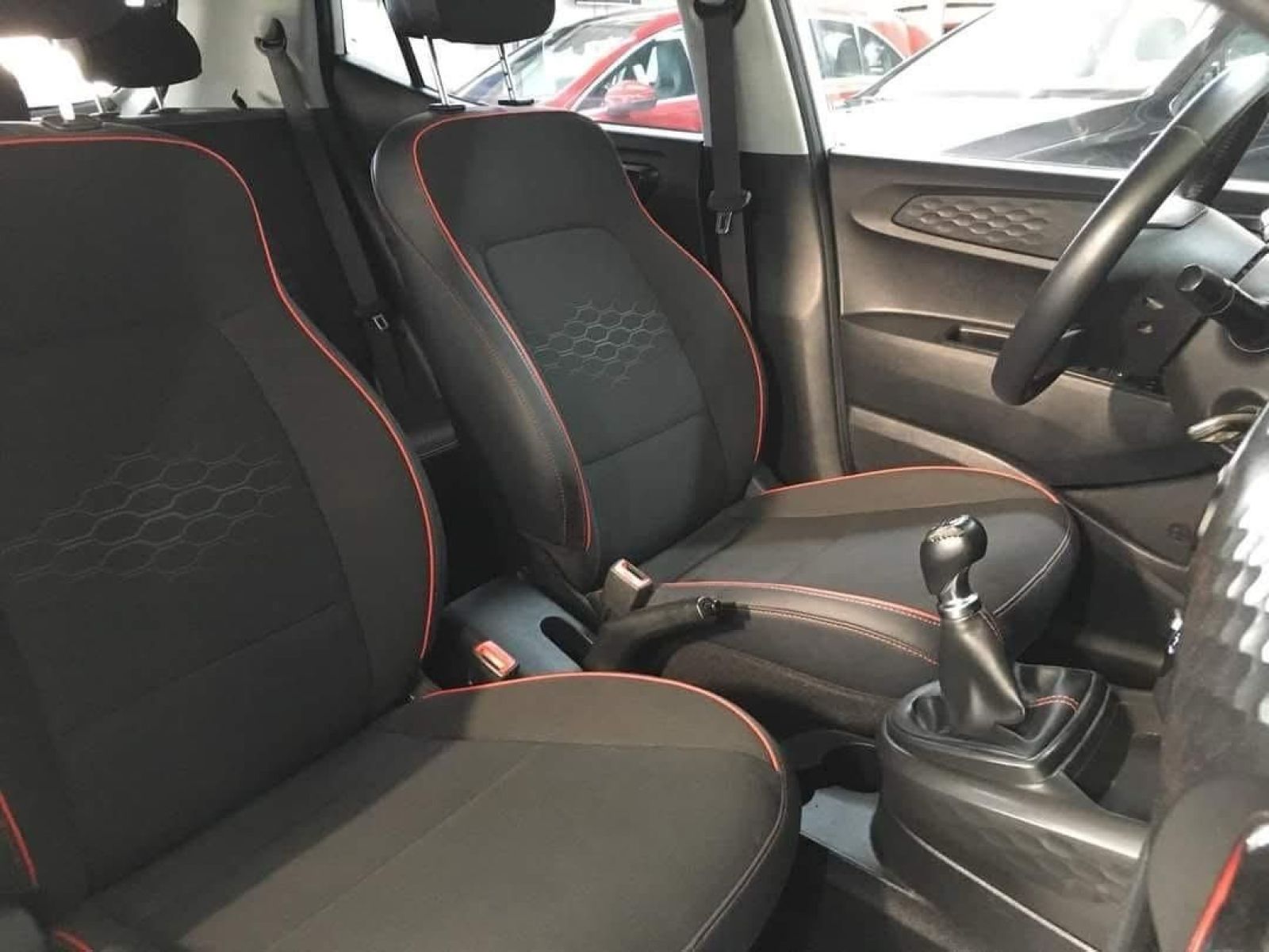 Hyundai Grand i10 à Tunis - Photo 22
