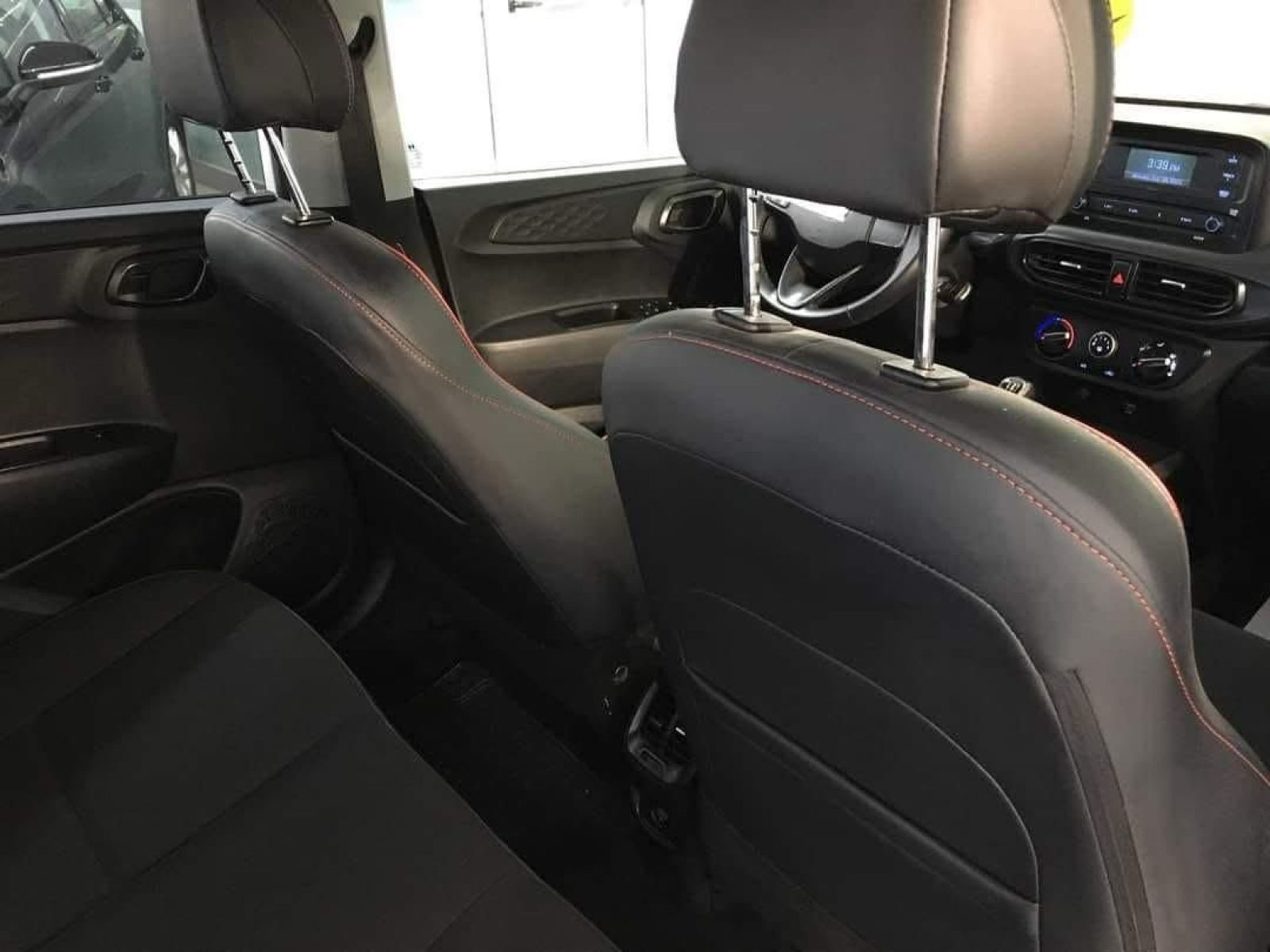 Hyundai Grand i10 à Tunis - Photo 21