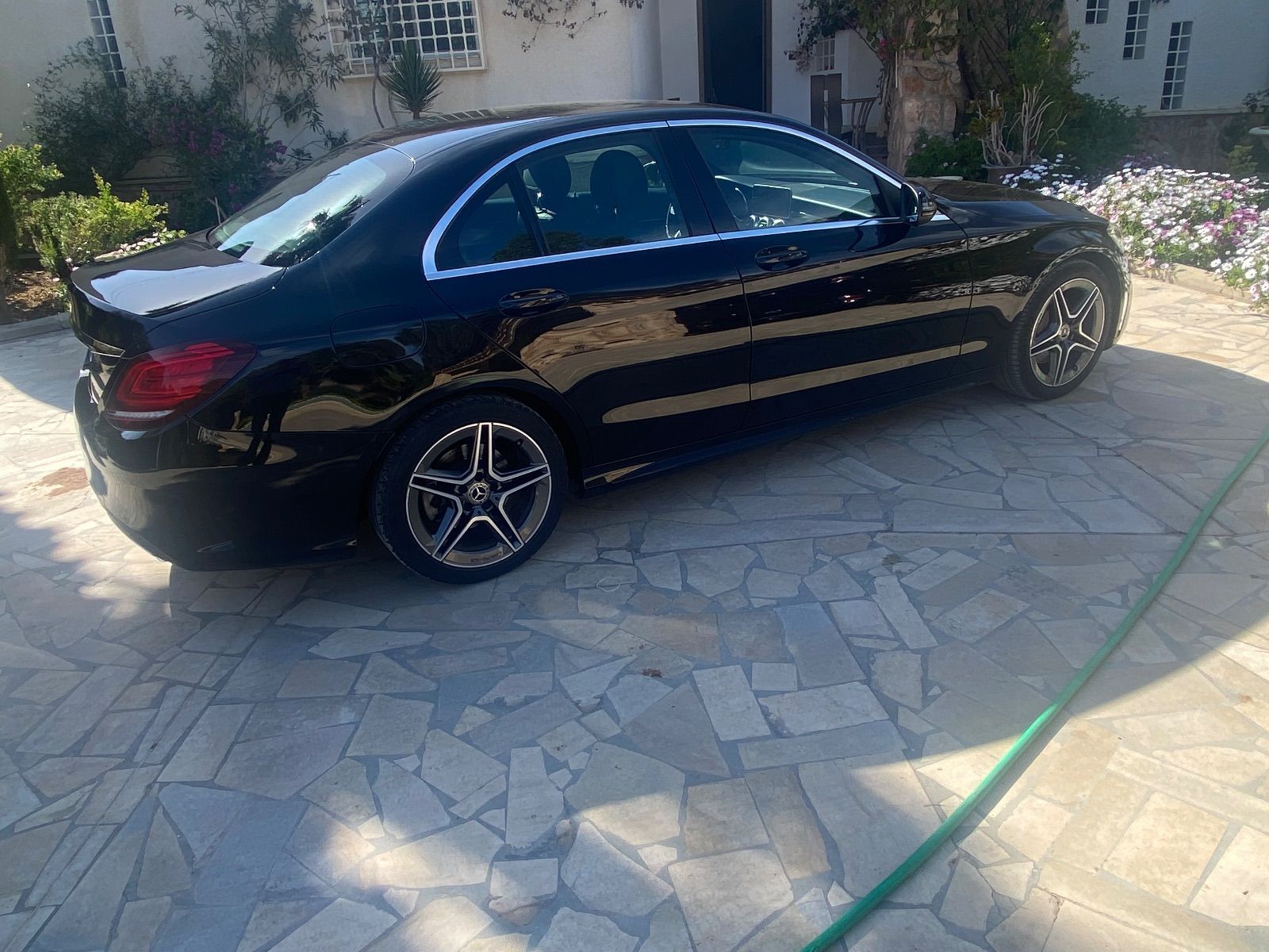 Mercedes-Benz Classe C AMG à Tunis - Photo 1