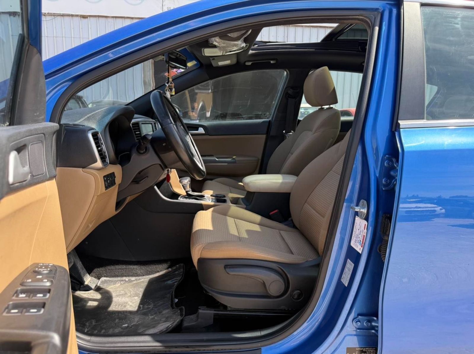 KIA Sportage à Tunis - Photo 6