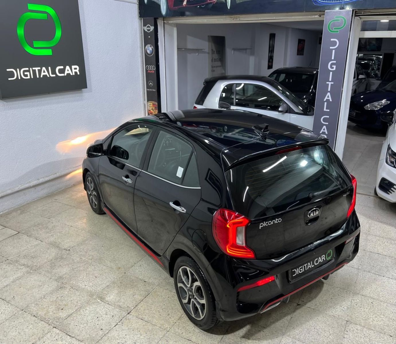 KIA Picanto GT-Line à Tunis - Photo 14