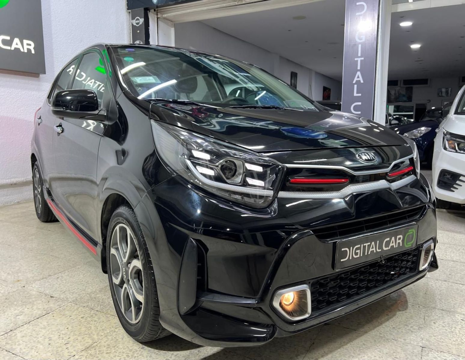 KIA Picanto GT-Line à Tunis - Photo 5