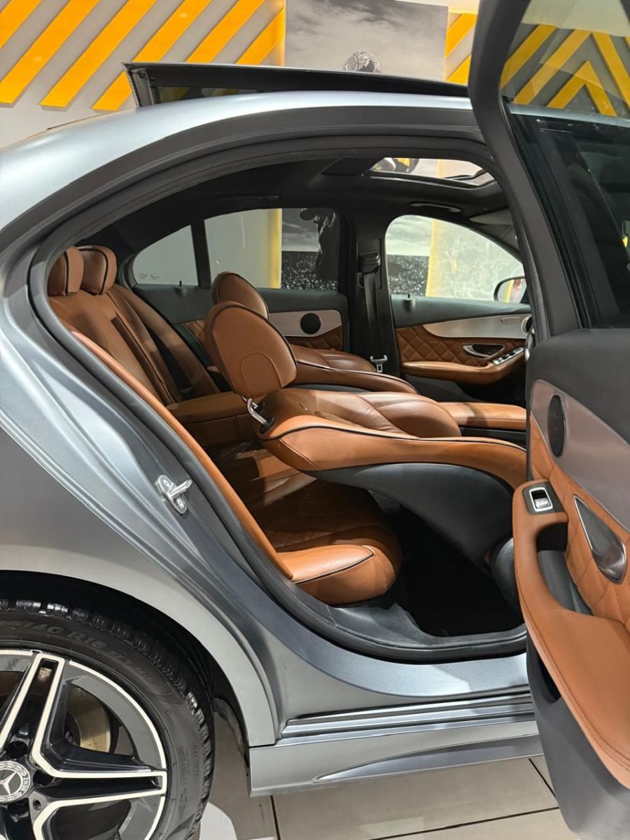 Mercedes-Benz Classe C AMG + à Sfax - Photo 18