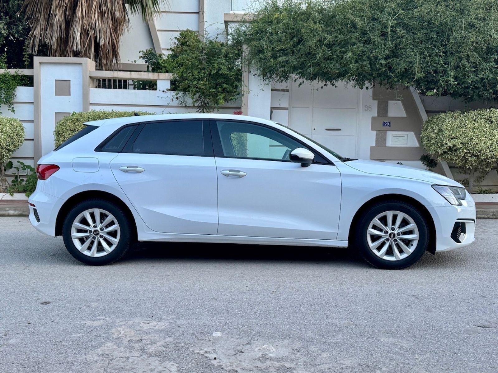 Audi A3 Sportback 1.5 à Tunis - Photo 12