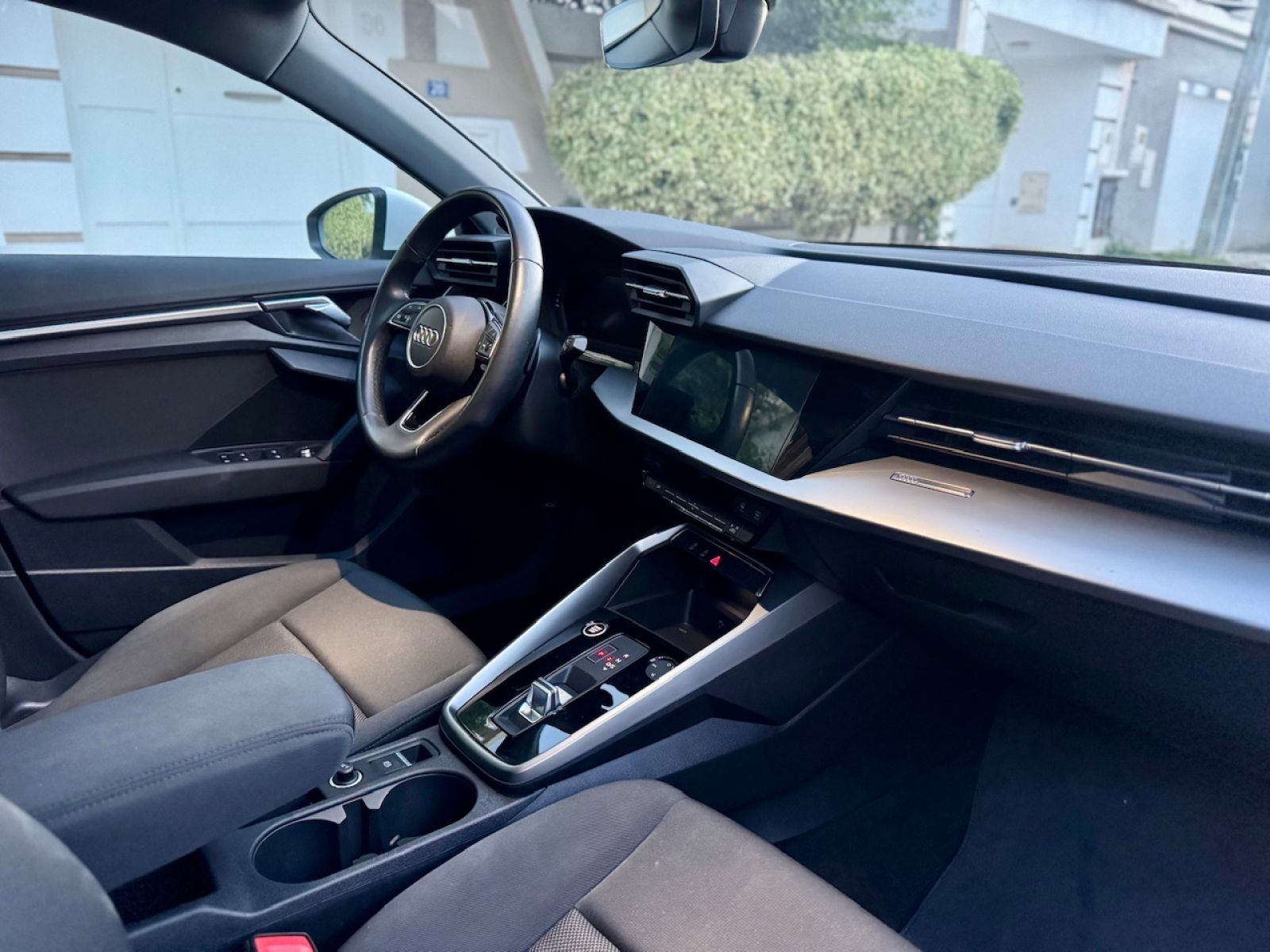 Audi A3 Sportback 1.5 à Tunis - Photo 17