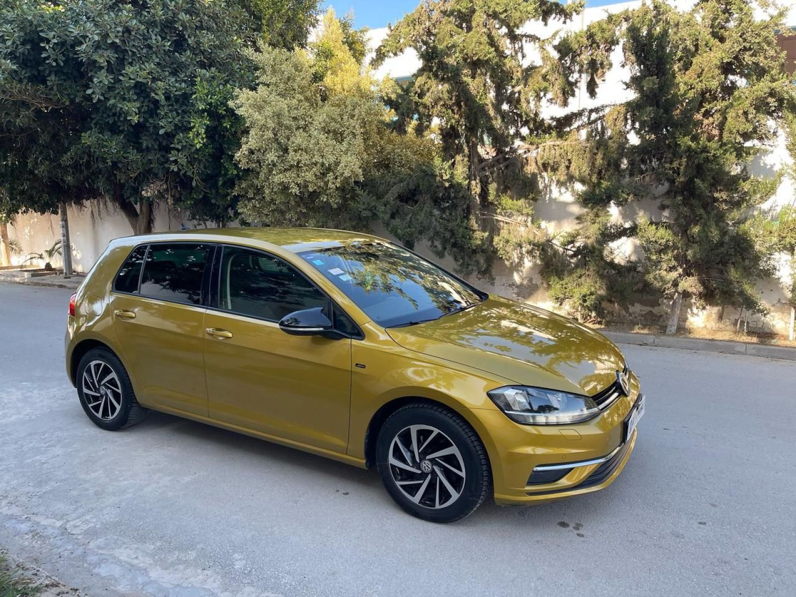 Volkswagen Golf 7 Join à Ariana - Photo 1