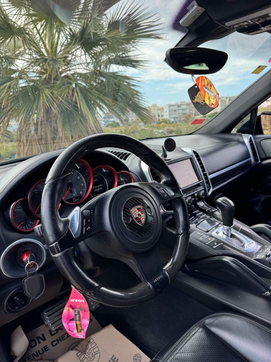 Porsche Cayenne à Ariana - Photo 2