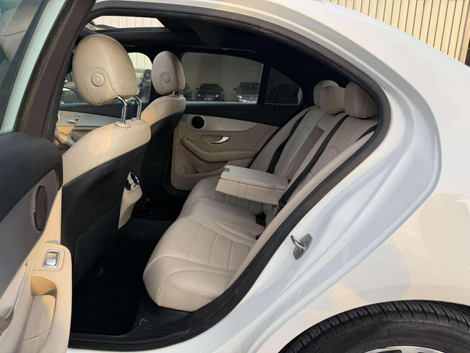 Mercedes-Benz Classe C Avantgarde à Ben Arous - Photo 7