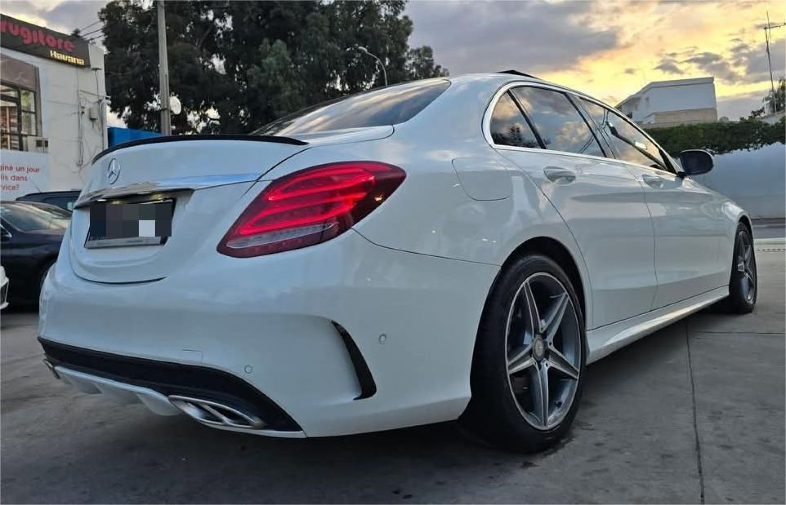 Mercedes-Benz Classe C à Ben Arous - Photo 10