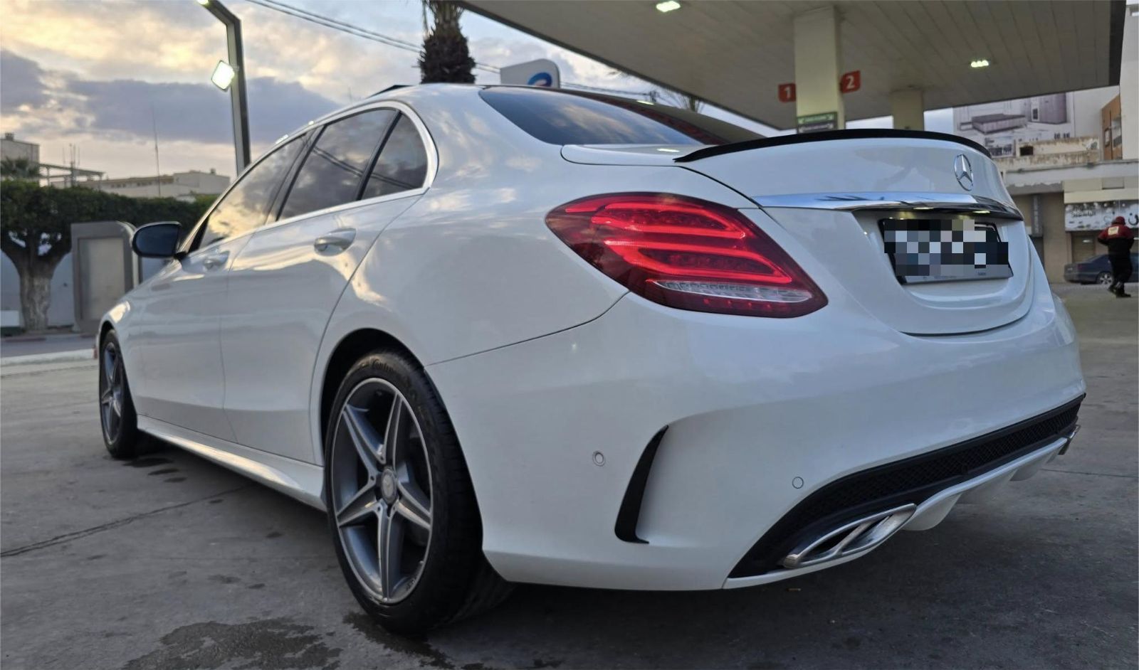 Mercedes-Benz Classe C à Ben Arous - Photo 9