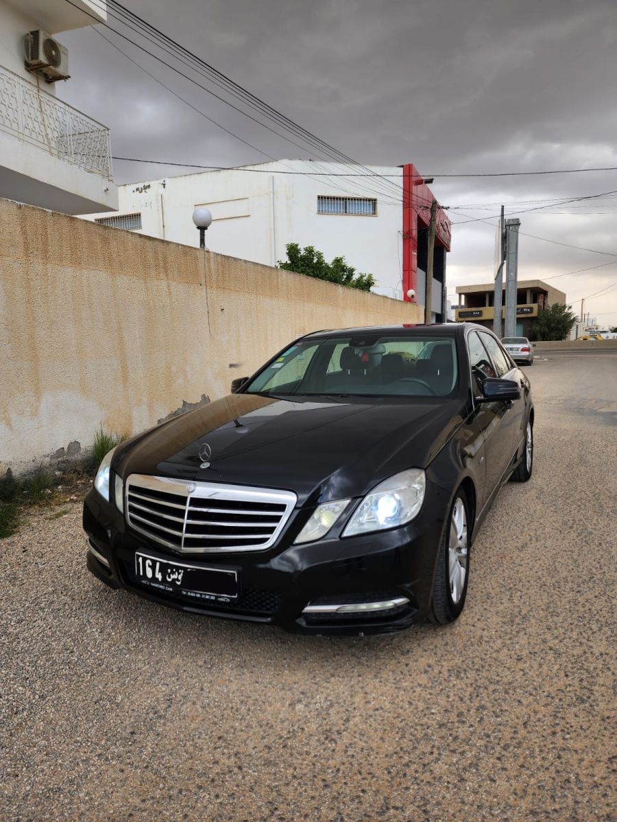 Mercedes-Benz Classe E AMG à Tunis - Photo 1
