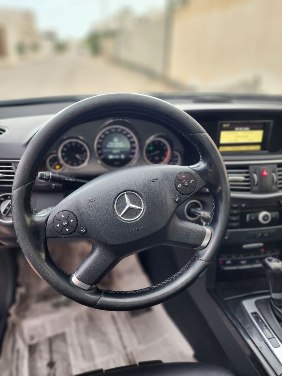 Mercedes-Benz Classe E AMG à Tunis - Photo 6