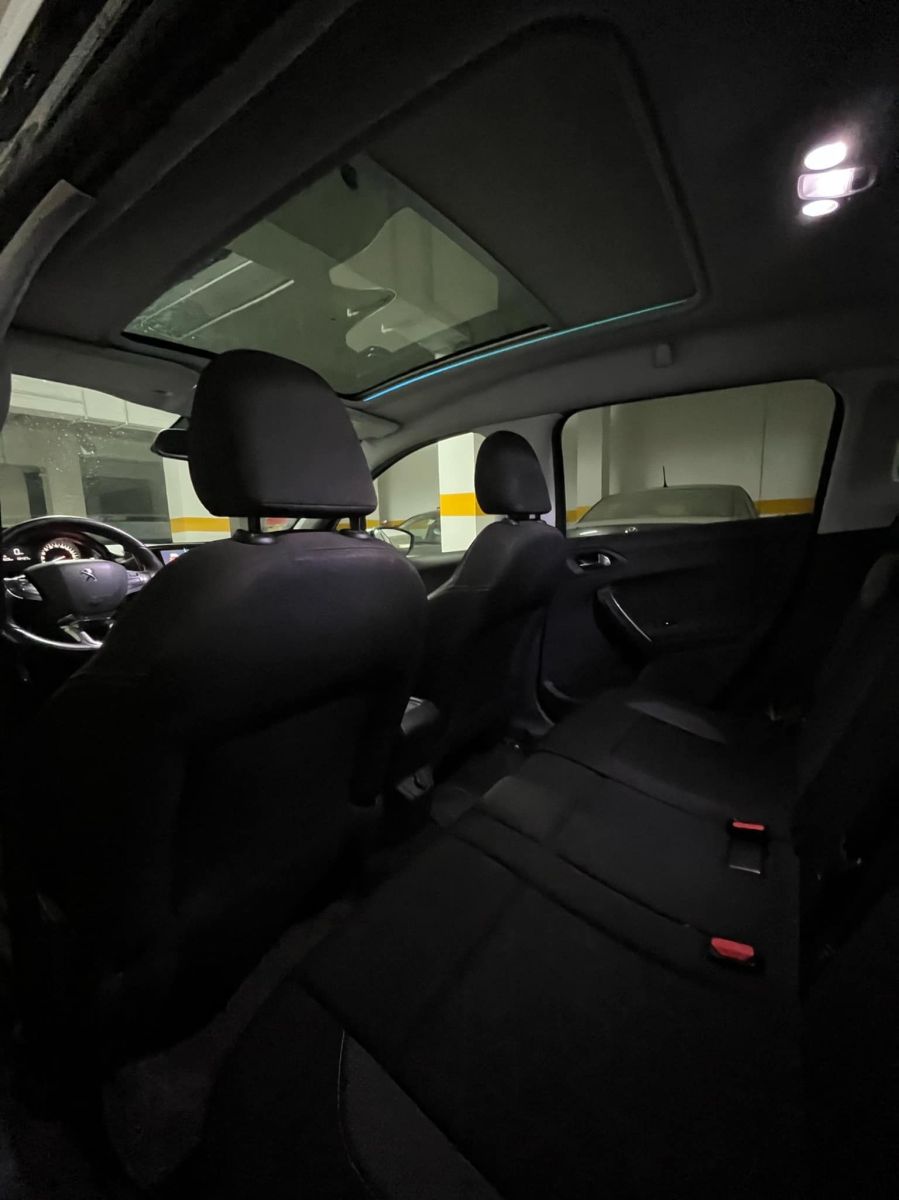 Peugeot 2008 Active PM + Toit à Tunis - Photo 9