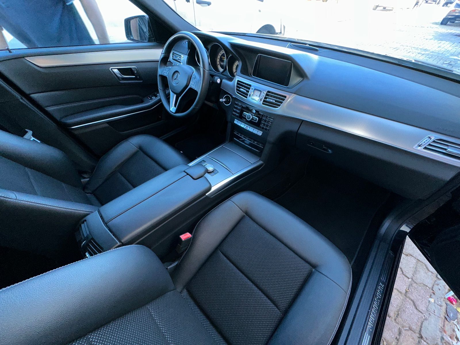 Mercedes-Benz Classe E AMG à Ben Arous - Photo 14