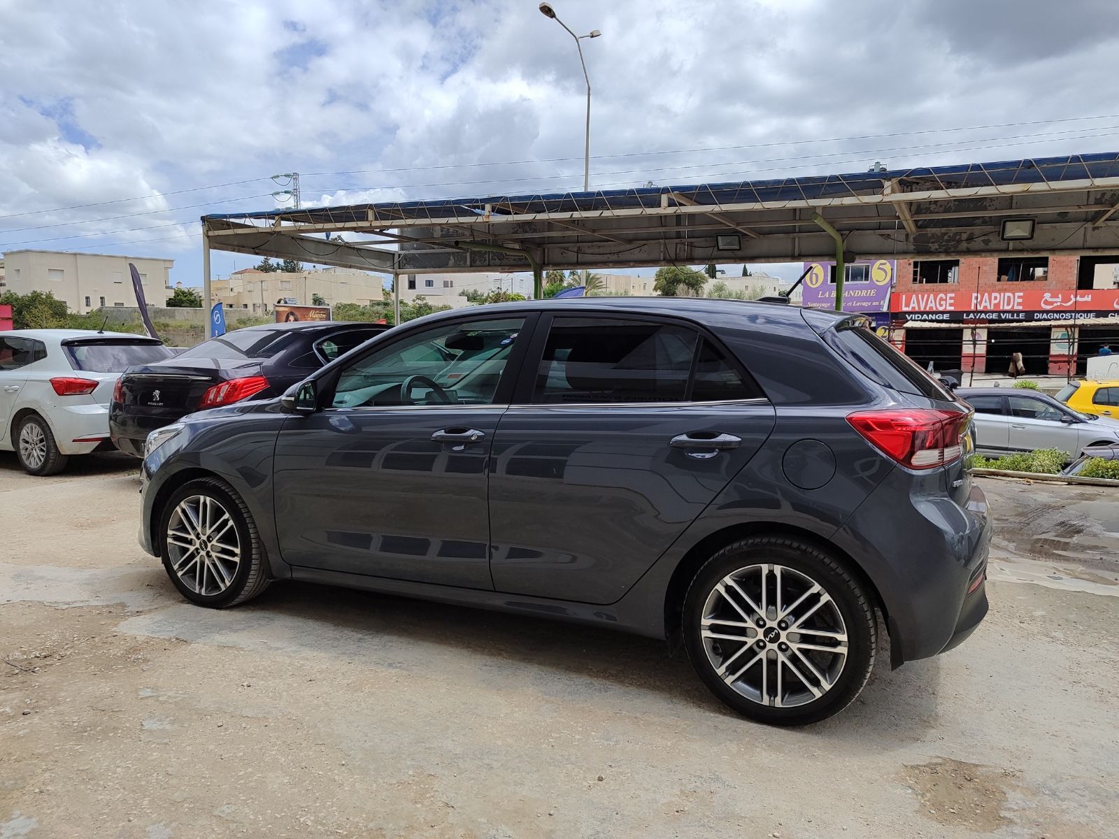 KIA Rio 5p Smart à Tunis - Photo 2
