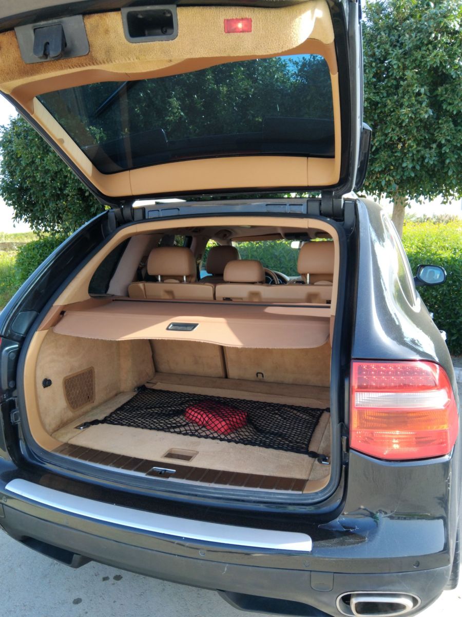 Porsche Cayenne à Ben Arous - Photo 2