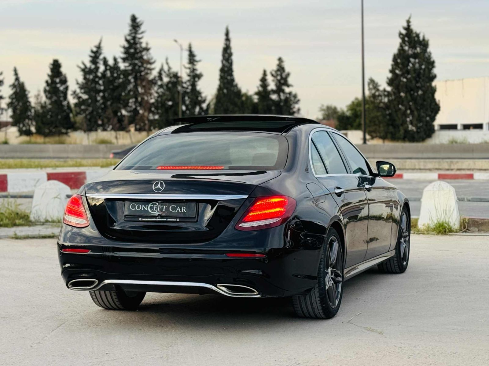 Mercedes-Benz Classe E Business à Nabeul - Photo 4