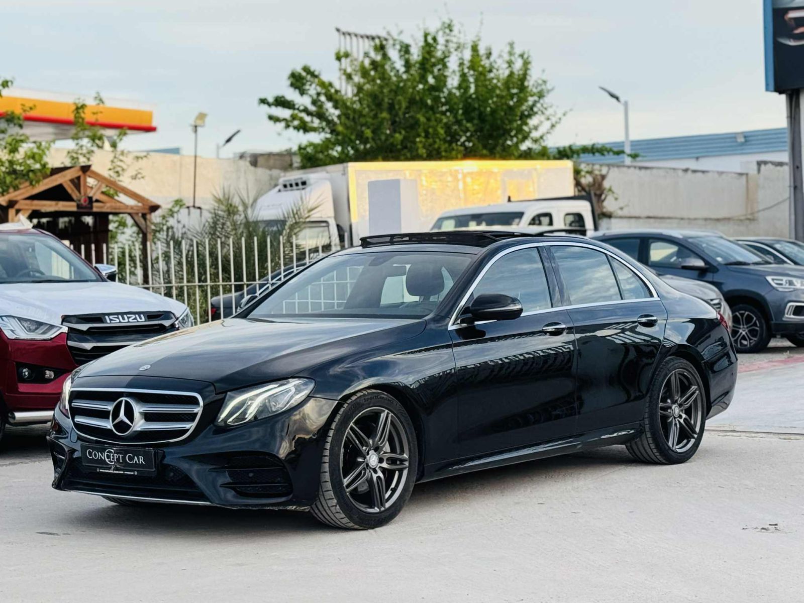 Mercedes-Benz Classe E Business à Nabeul - Photo 2