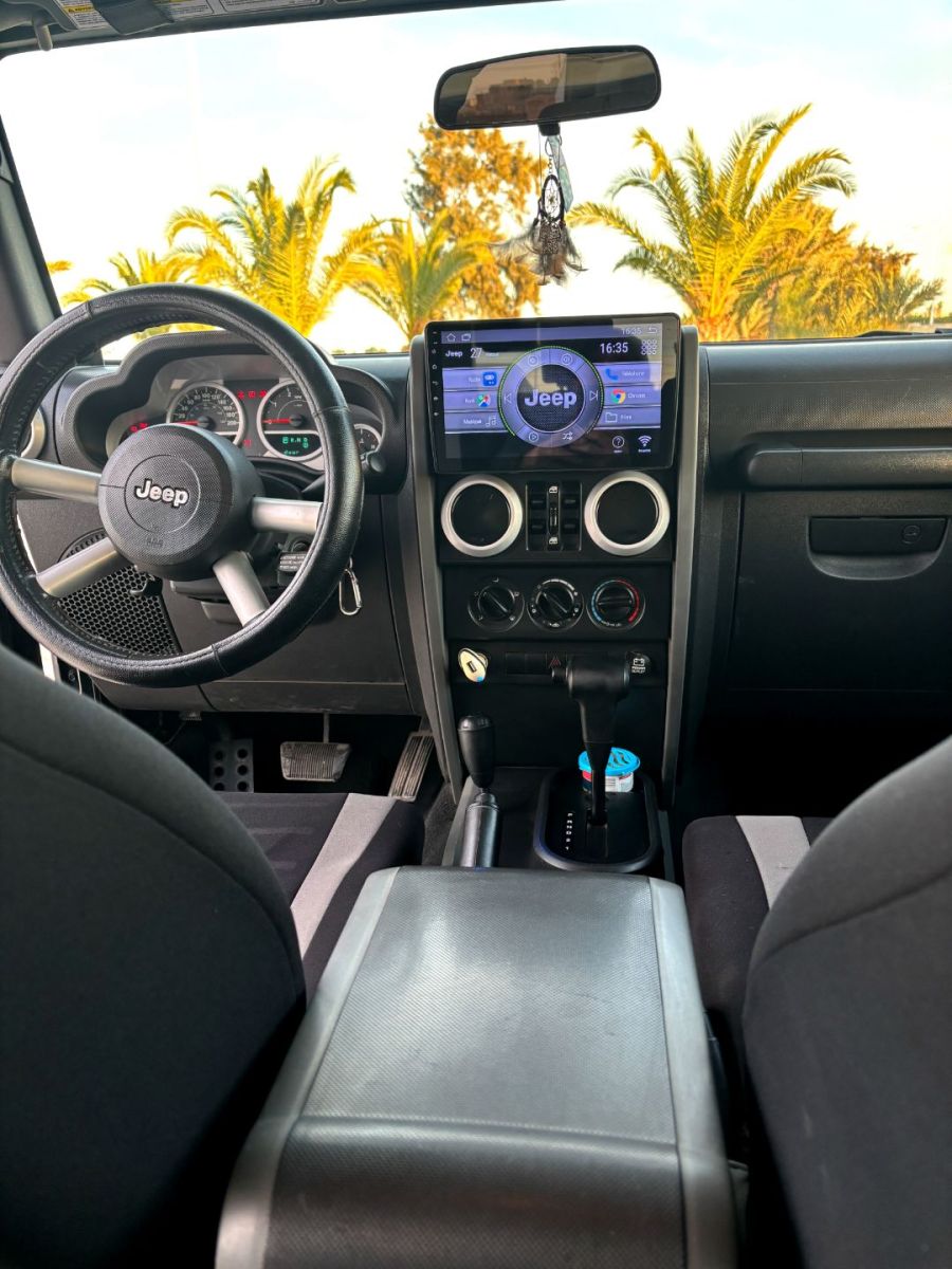 Jeep Wrangler Unlimited Rubicon à Tunis - Photo 4