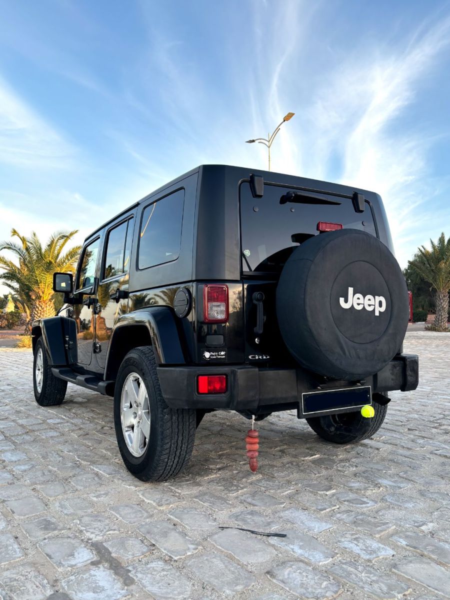 Jeep Wrangler Unlimited Rubicon à Tunis - Photo 3