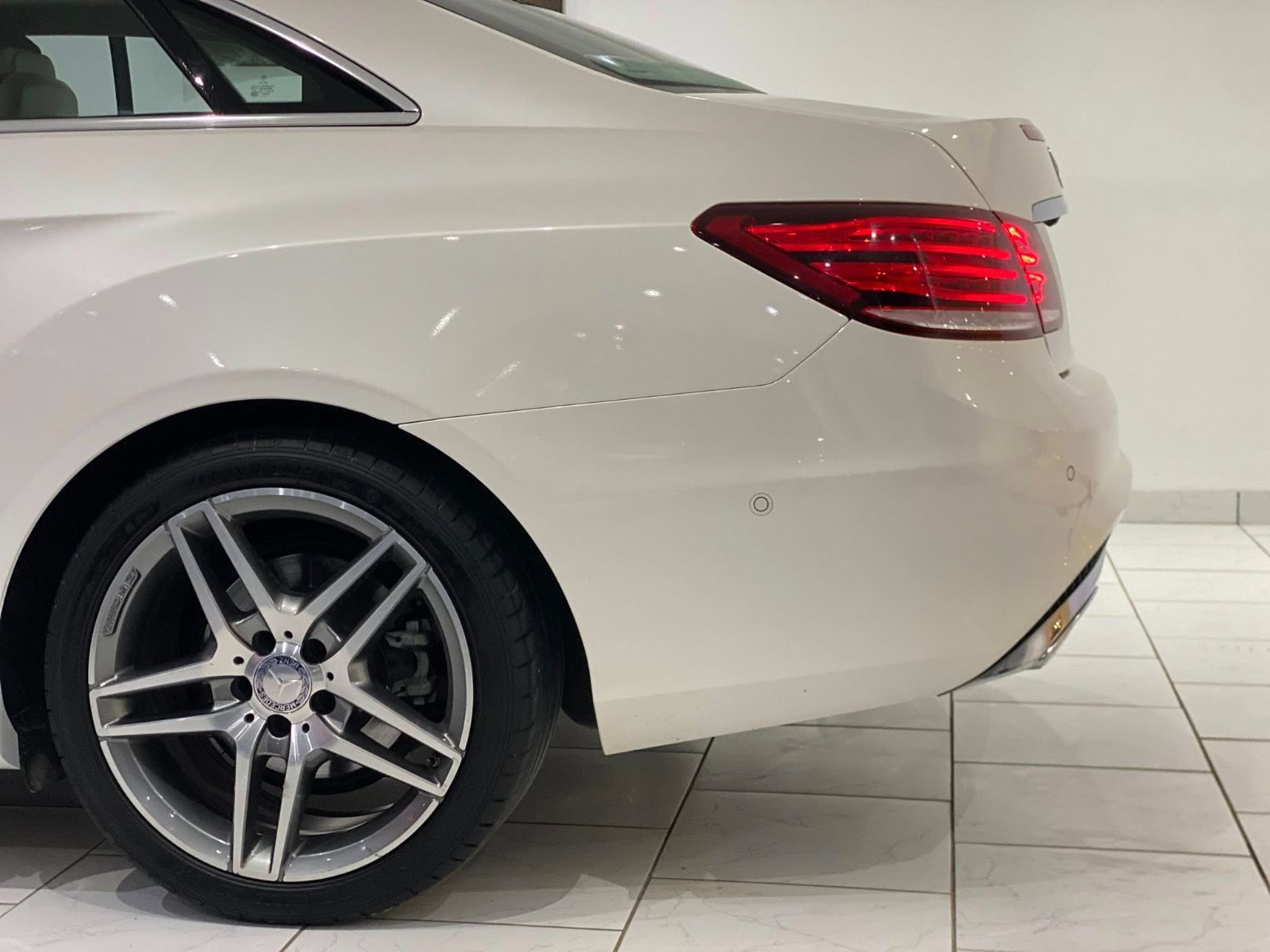 Mercedes-Benz Classe E Avantgarde à Ariana - Photo 11