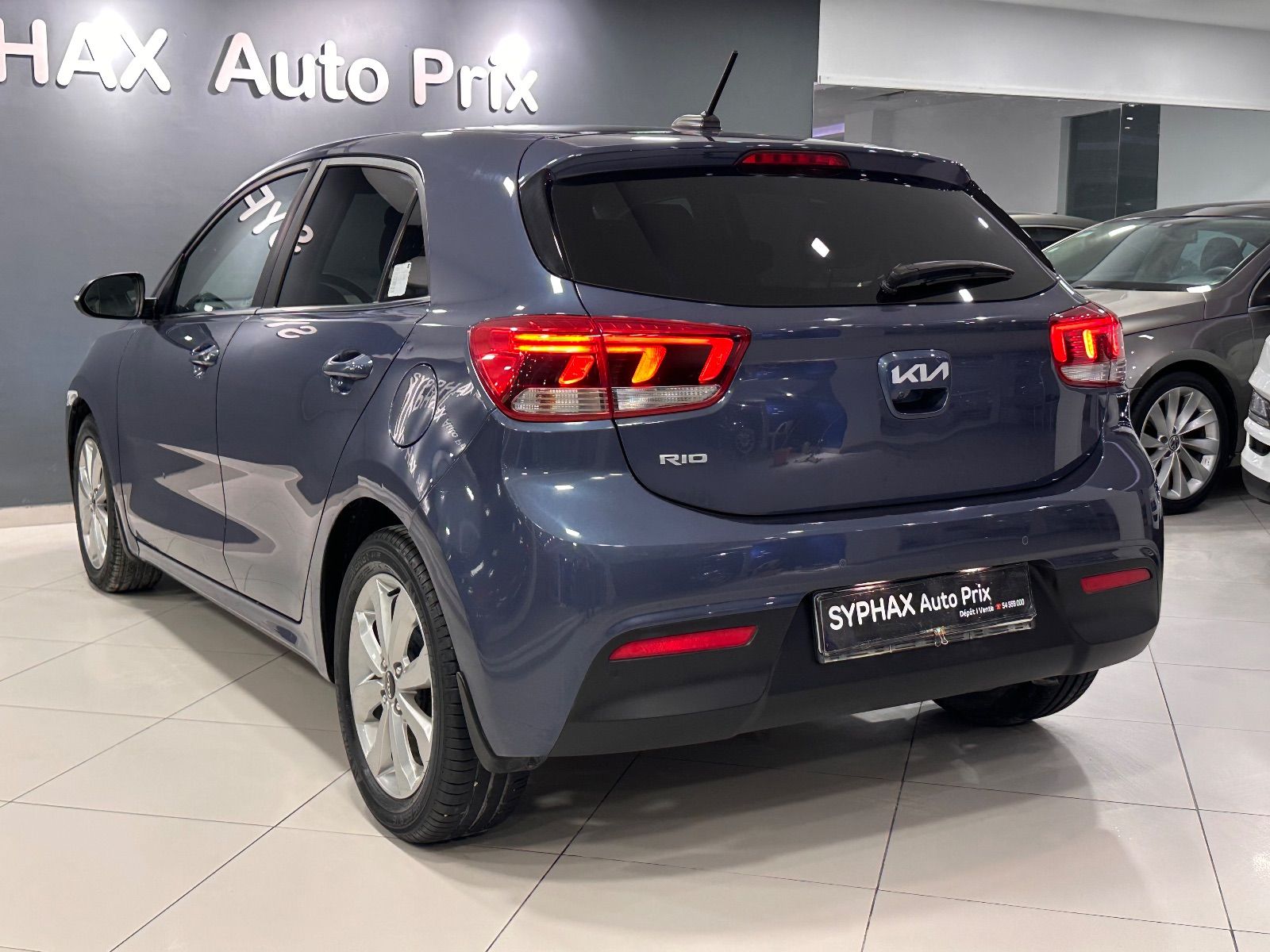 KIA Rio 5p GT-Line à Ariana - Photo 4