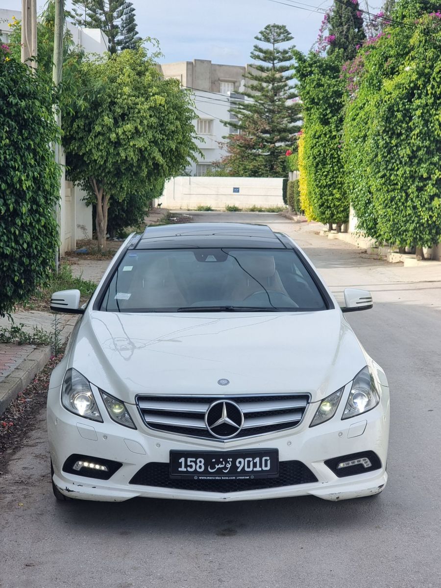 Mercedes-Benz Classe E coupé à Tunis - Photo 2