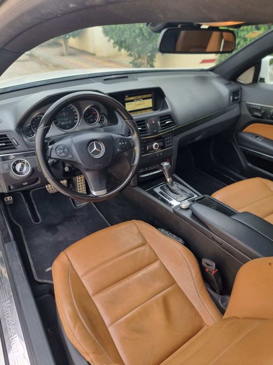 Mercedes-Benz Classe E coupé à Tunis - Photo 6