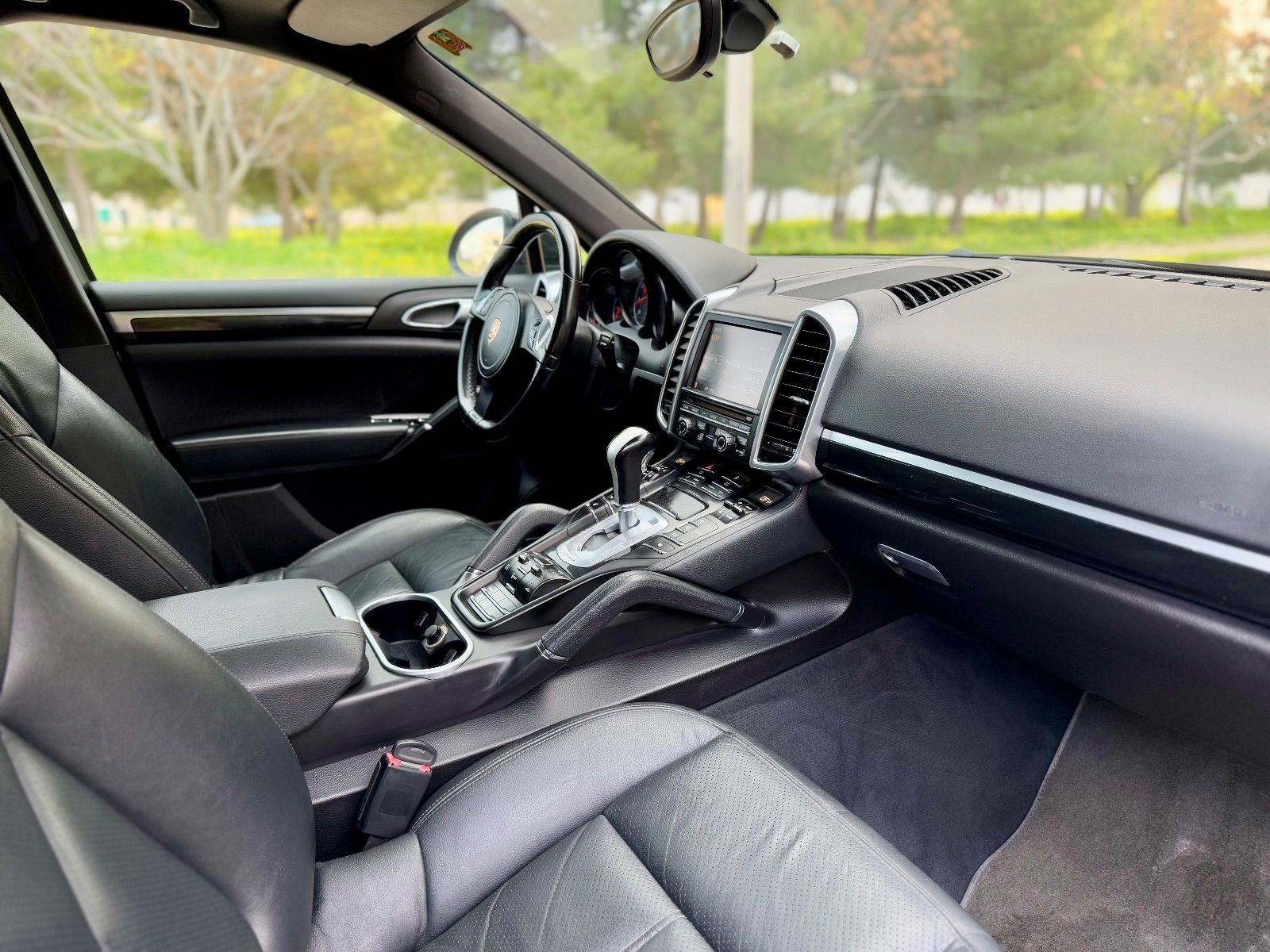 Porsche Cayenne à Ariana - Photo 9