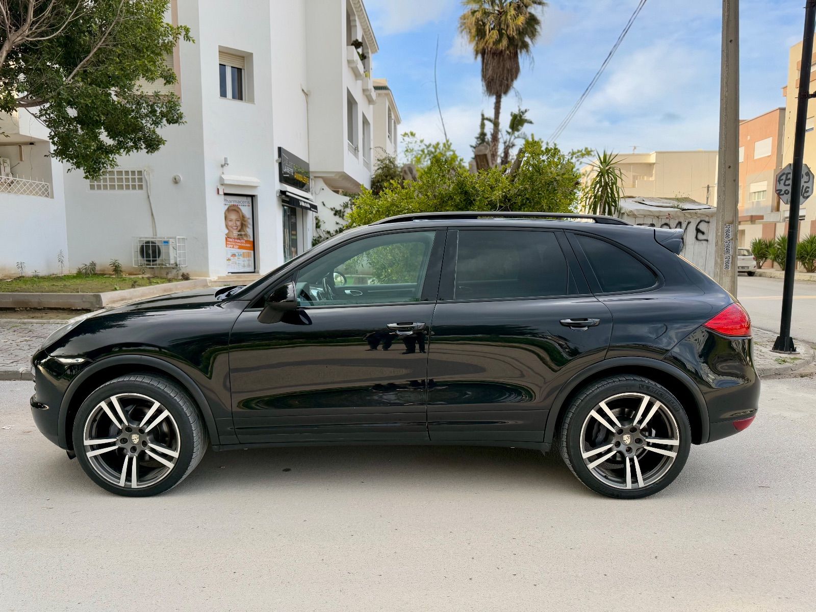 Porsche Cayenne à Ariana - Photo 4
