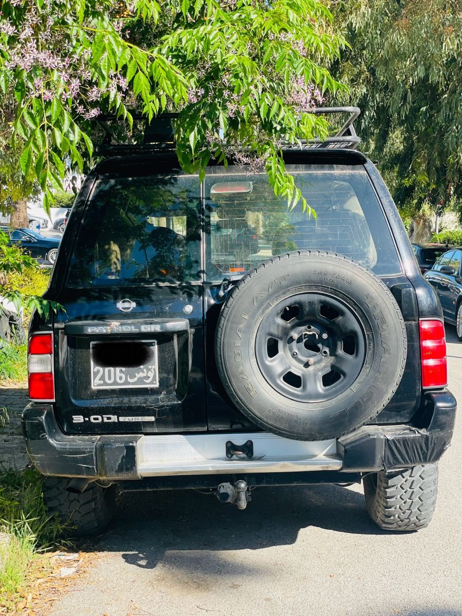 Nissan Patrol à Tunis - Photo 1