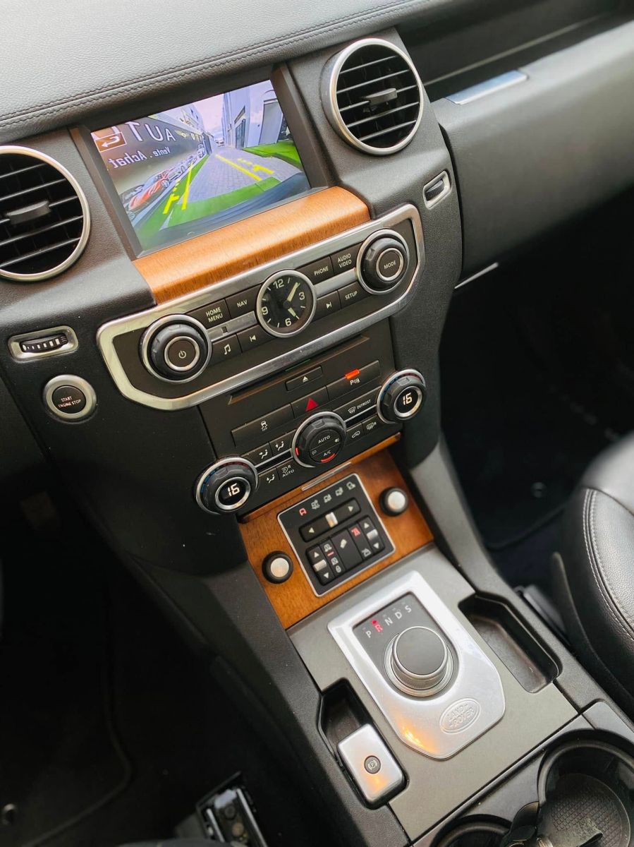 Land Rover Discovery Sport HSE à Tunis - Photo 1