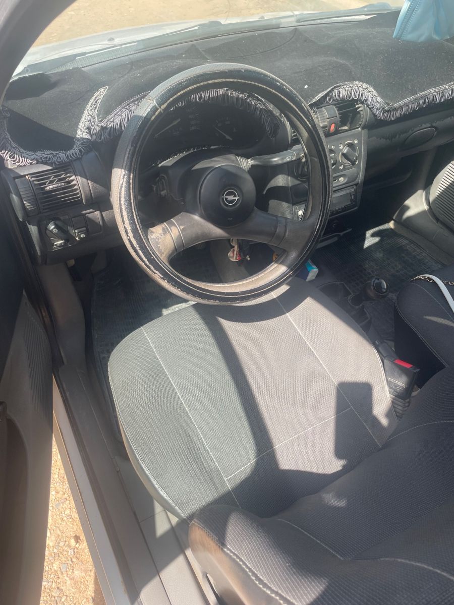 Opel Corsa à Ben Arous - Photo 1