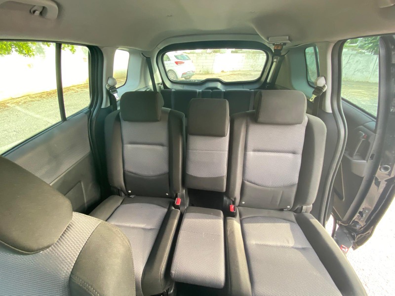 Mazda MAZDA5 Diesel 2006 à Tunis - Photo 4