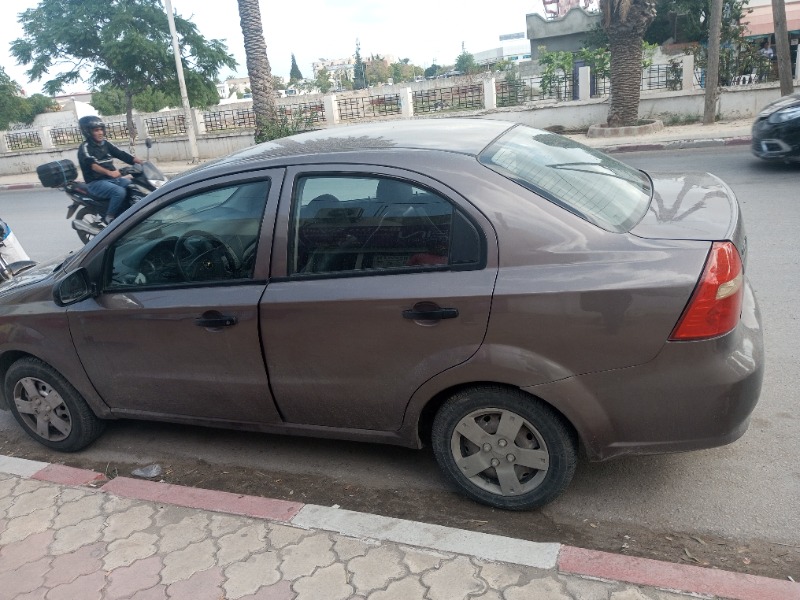 Chevrolet AVEO Essence 2016 à Ben Arous - Photo 3