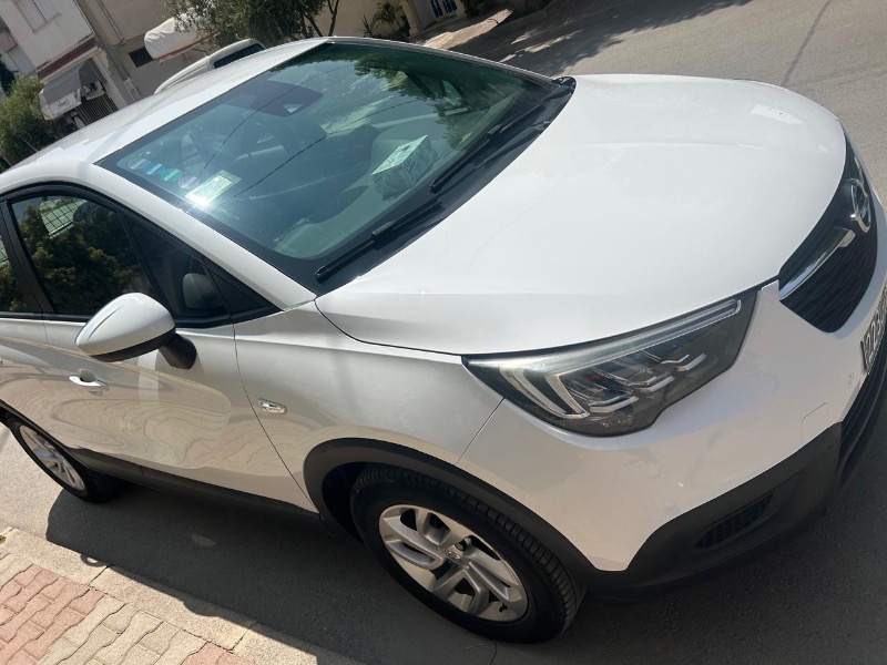 Opel Crossland X Essence 2021 à Ariana - Photo 1