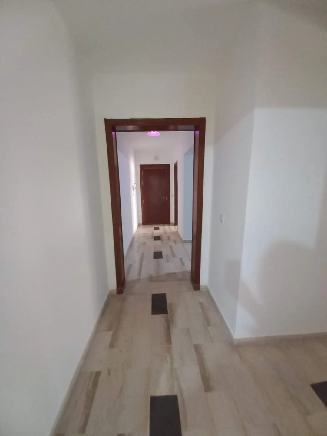  A louer appartement Meublé S+2 a médina jadida à Ben Arous - Photo 2